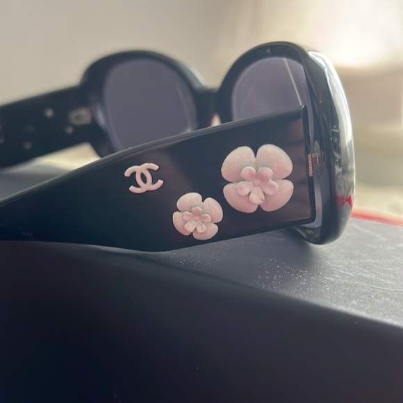 Chanel sunglasses - Picture 8 of 8